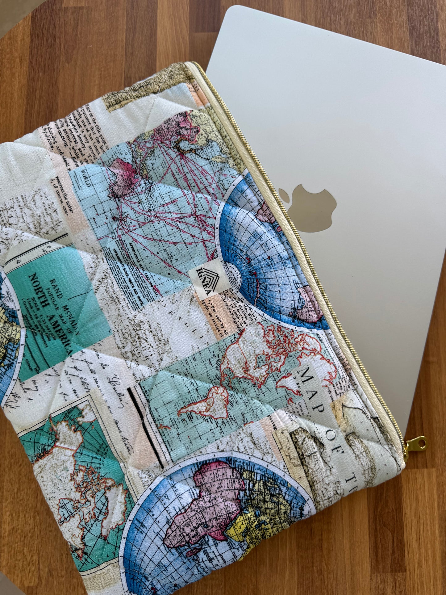 Worldmap-Laptop Sleeve