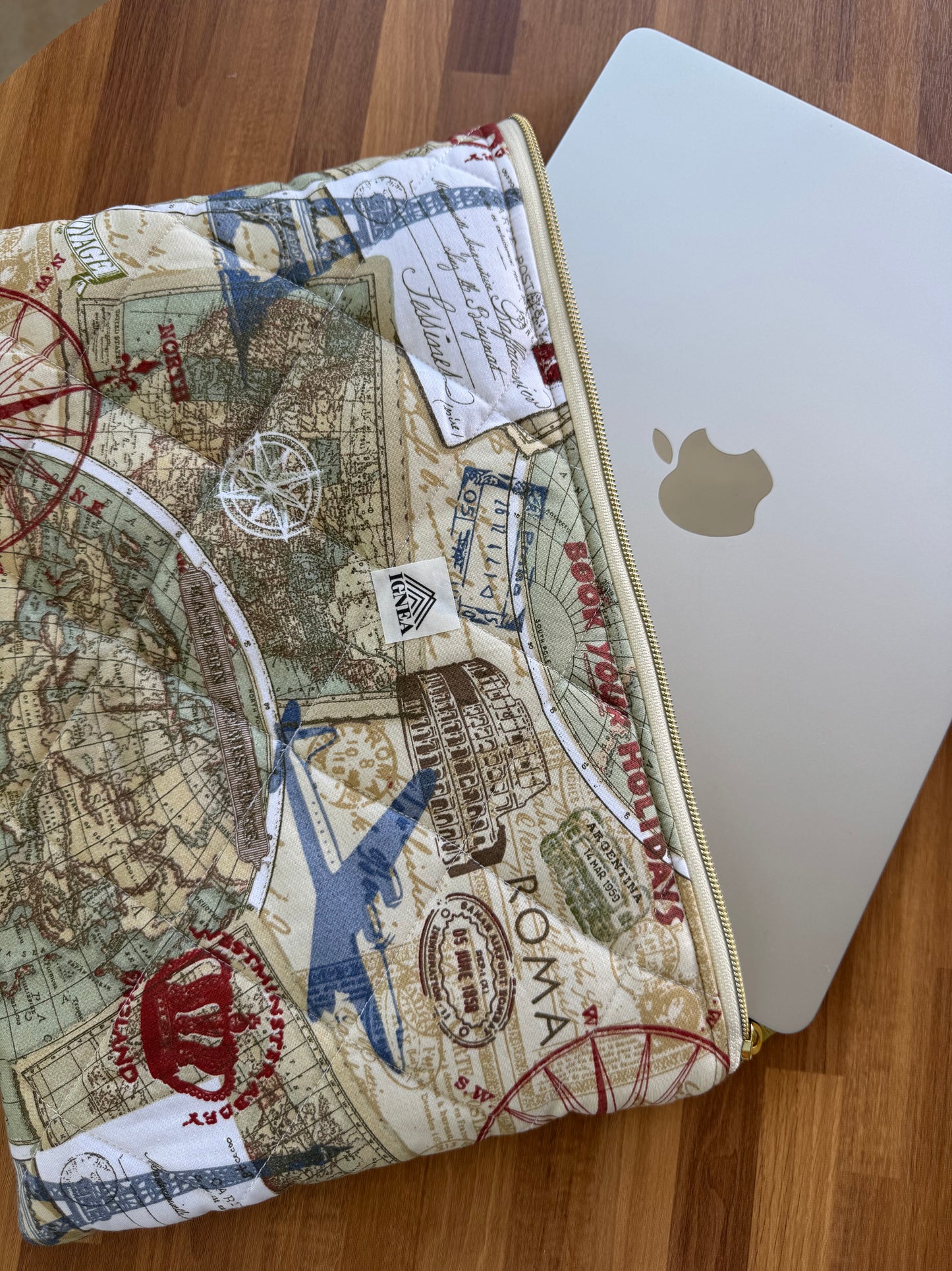 Yo viajo-Laptop Sleeve