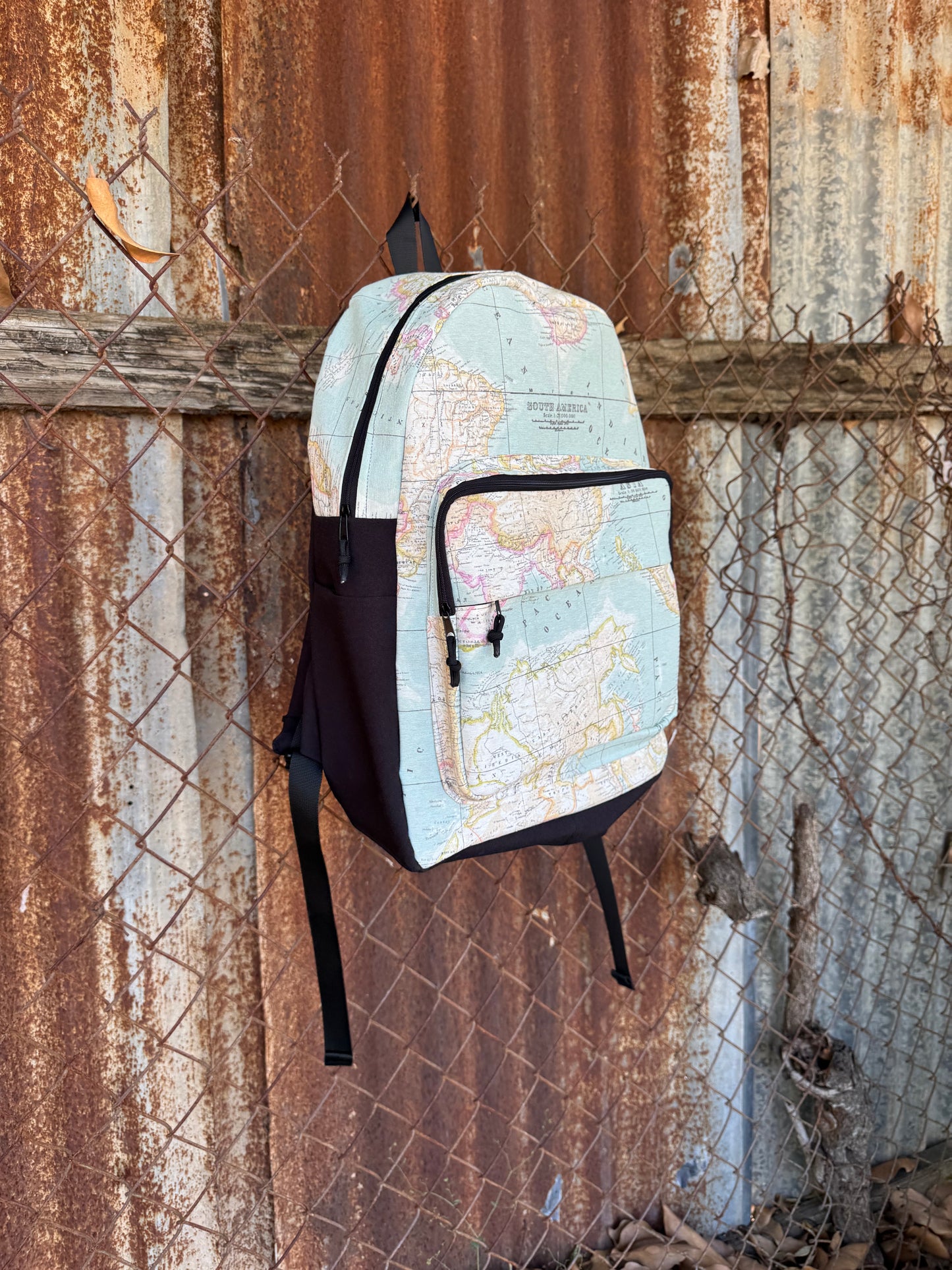 Soy del mundo- Backpack