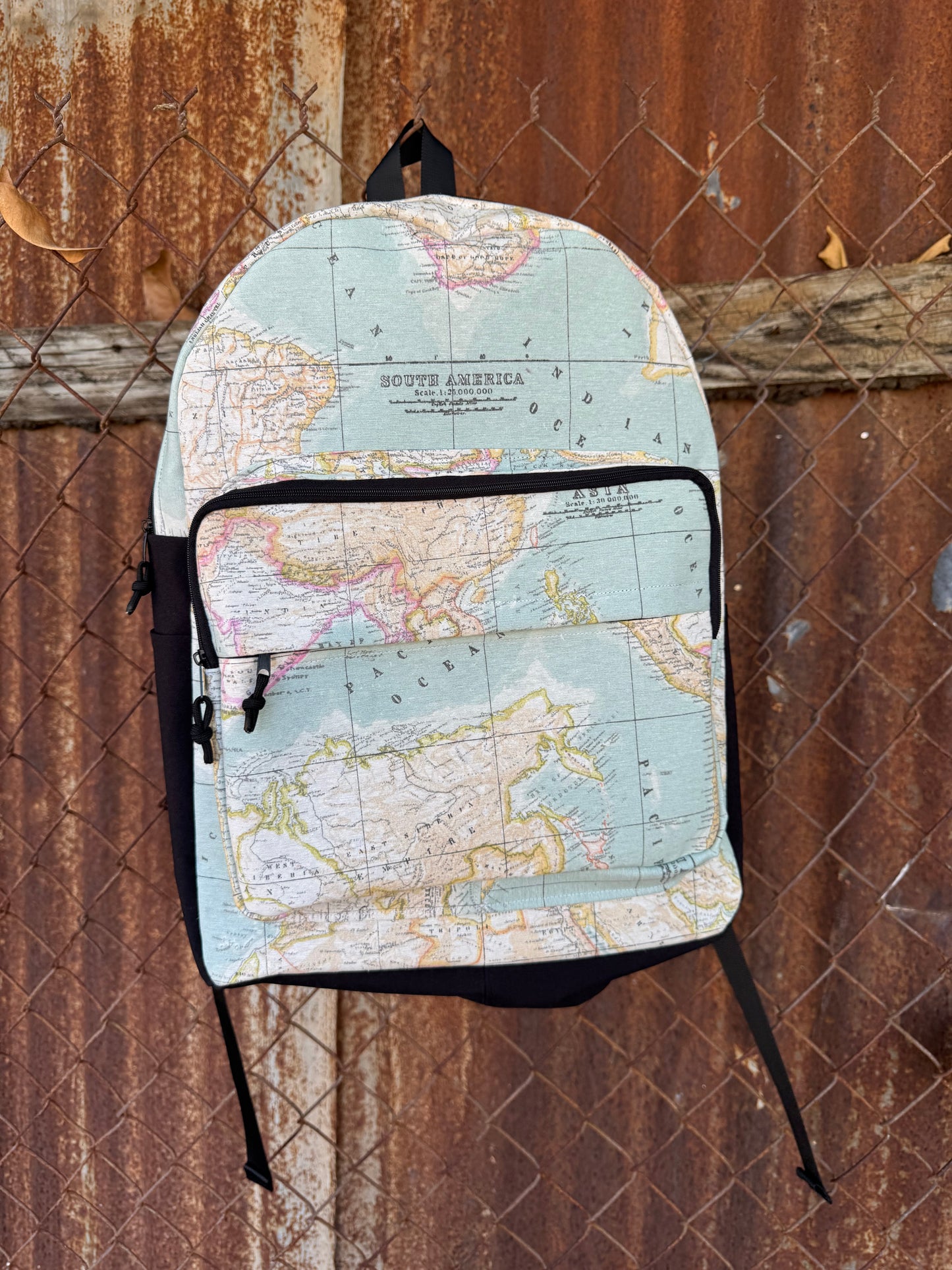 Soy del mundo- Backpack